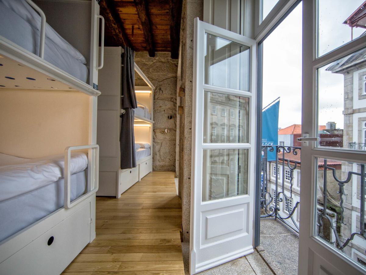 Bluesock Hostels Porto Exterior photo Hostel in Lisbon, Portugal